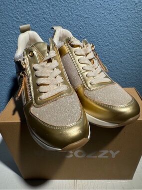 Viscozzy Gold Platform Sneakers 6.5 Glitter Side Zip Chunky Luxe